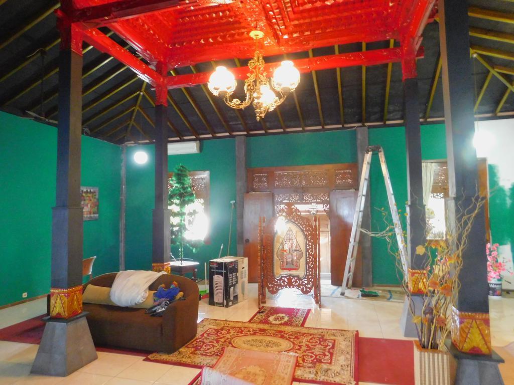 Seven Trumpets Guesthouse Maguwo Bagian luar foto